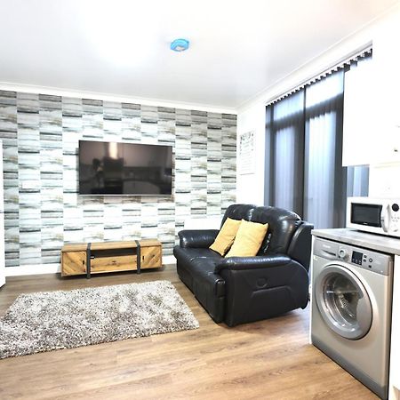 Studio 22 Lower Road Beeston Бистон Экстерьер фото
